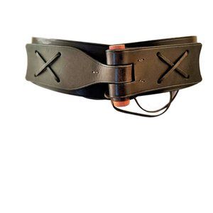 Barneys New York brown leather belt with wooden peg closure Size Medium